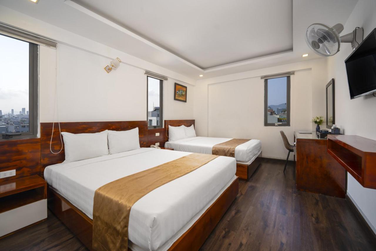 Waikiki Beach Hotel Da Nang Exterior photo