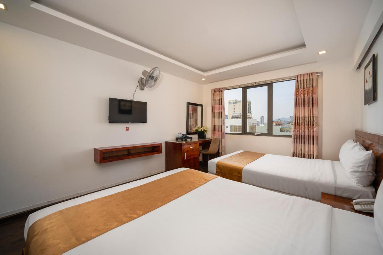 Waikiki Beach Hotel Da Nang Exterior photo