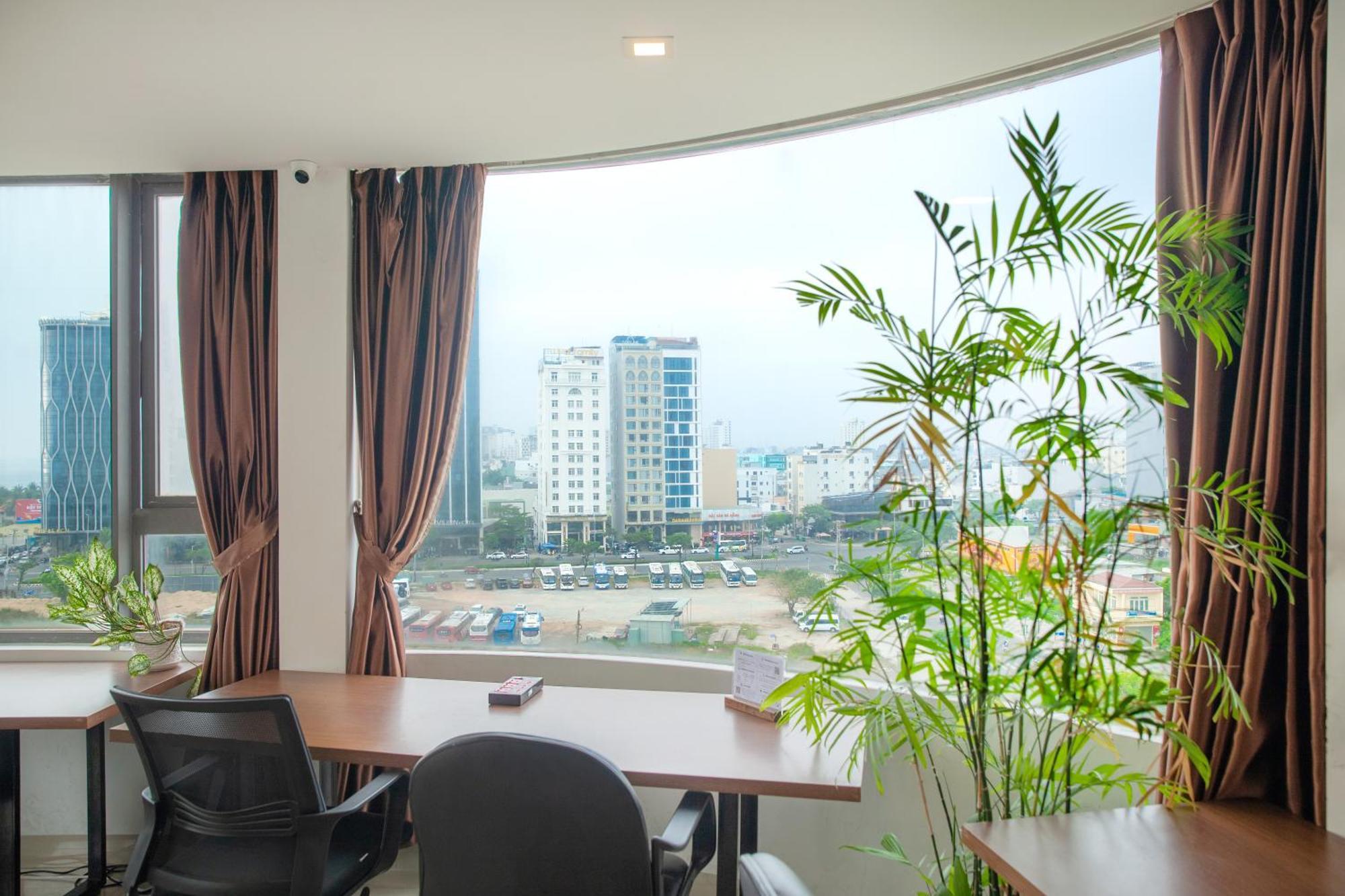 Waikiki Beach Hotel Da Nang Exterior photo